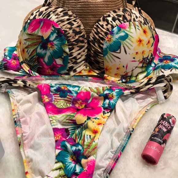 Victoria’s Secret print Bikini double push-up! - Picture 3 of 16